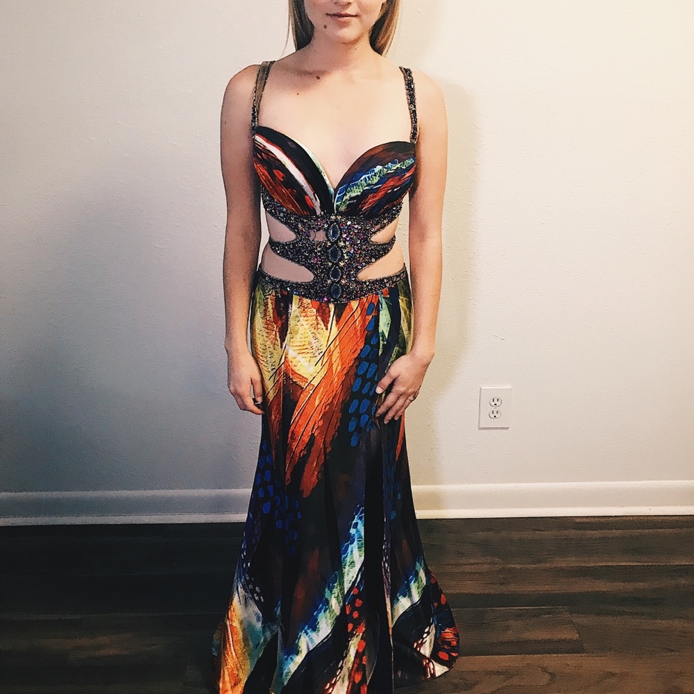 Prom Dress - Picture 2 of 3
